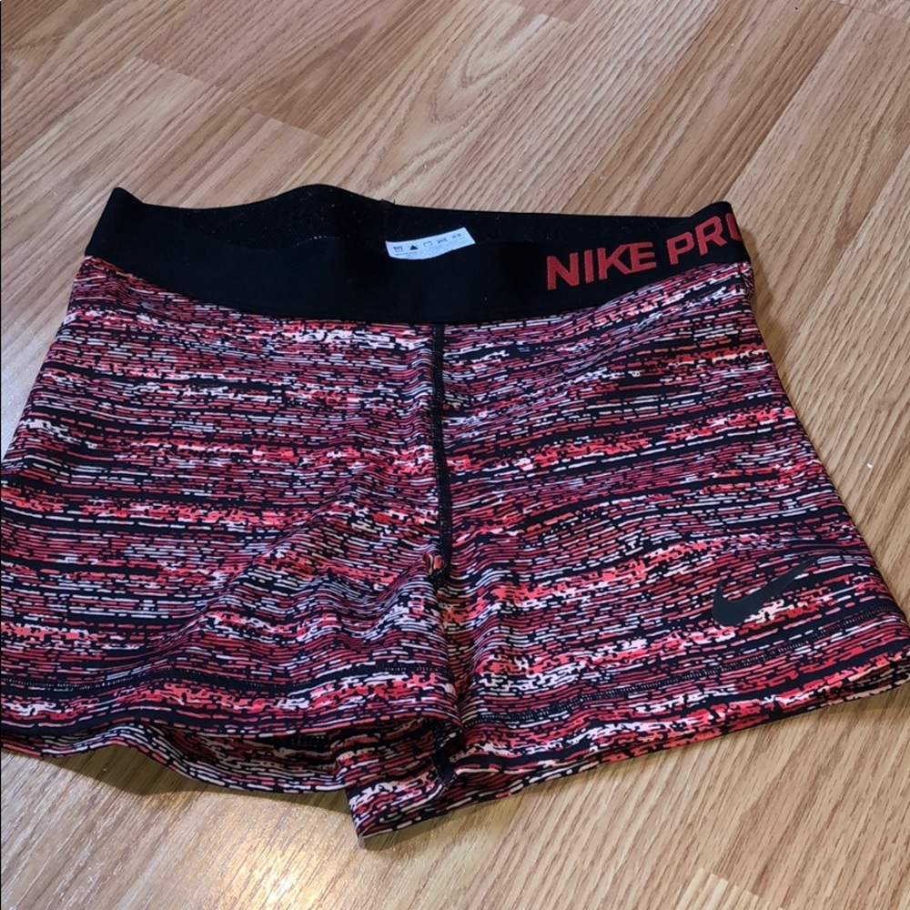 Red Nike pros